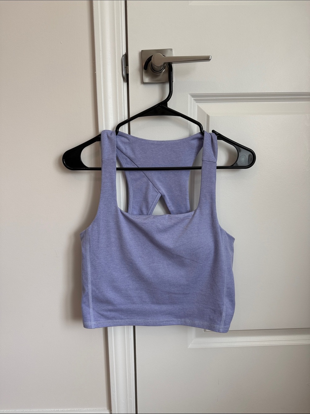 Isla Movement Workout Lilac Cropped Tank Top with Twist Back - Women